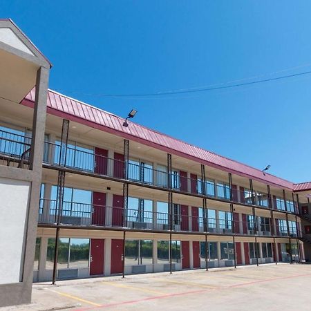 Magnuson Extended Stay And Suites Airport Hotel Irving Exterior foto
